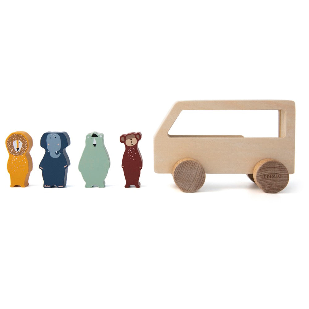 Autocarro com Animais em Madeira, Trixie