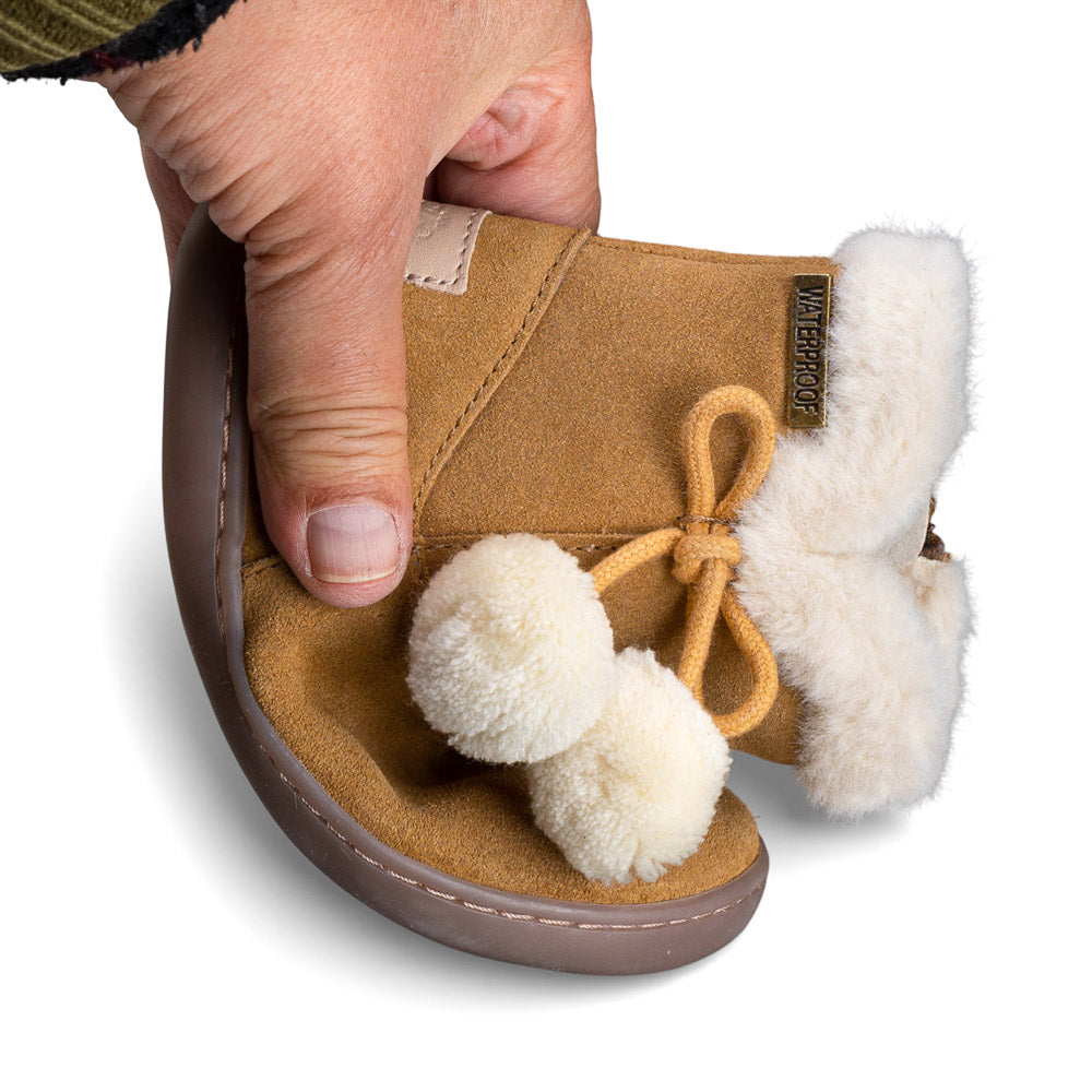 Bota Barefoot Waterproof com ponpons Camel, Chetto