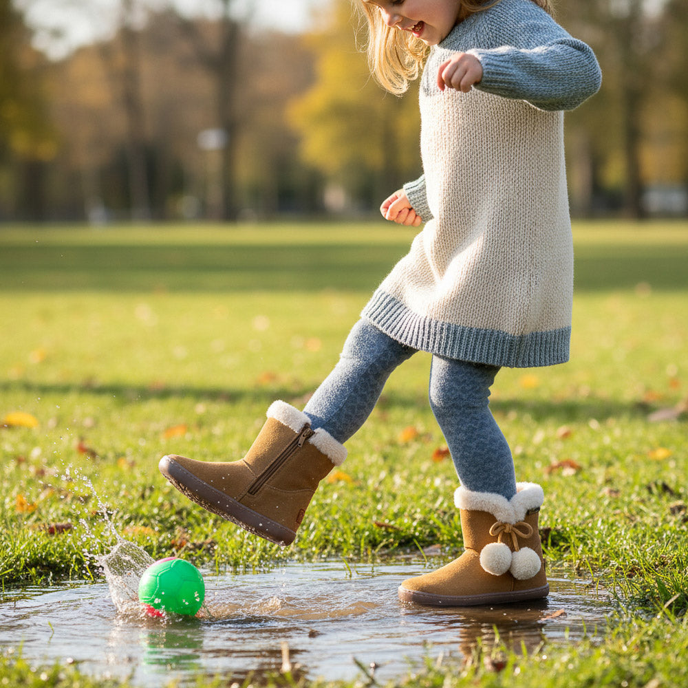 Bota Barefoot Waterproof com ponpons Camel, Chetto