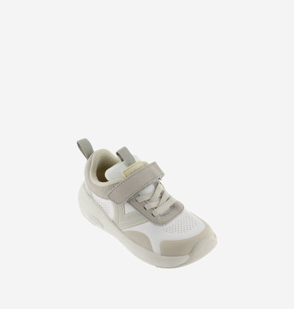 Victoria Kai, Branco