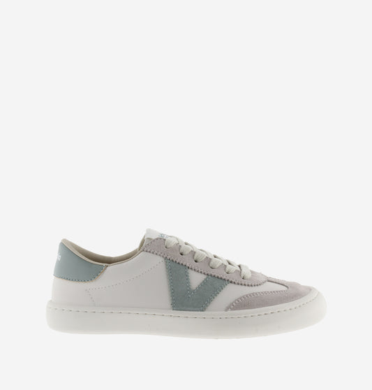 Victoria Barefoot Olmo, Jade
