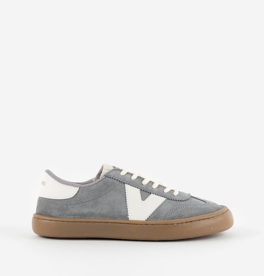Victoria Barefoot Olmo, Cinza