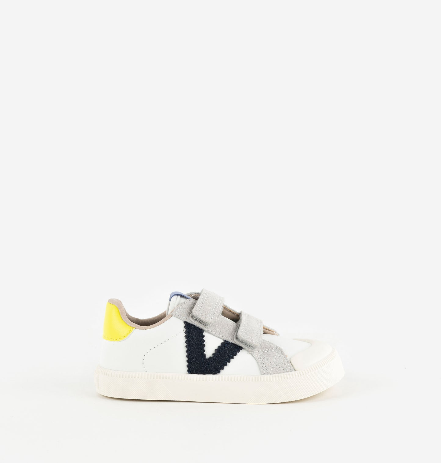 Victoria Oliver Pele e Contraste, Marinho