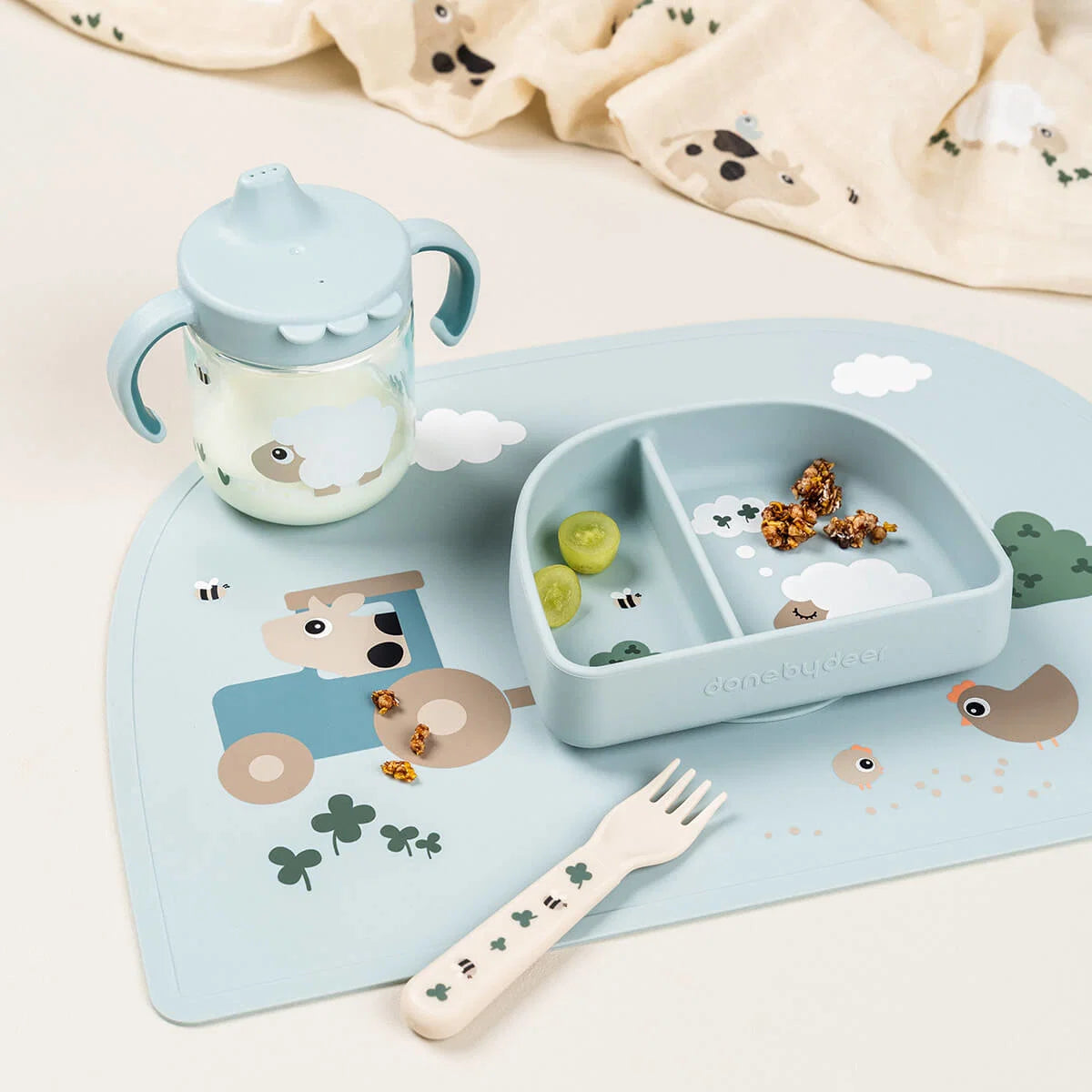 Copo de aprendizagem, Tiny farm Blue