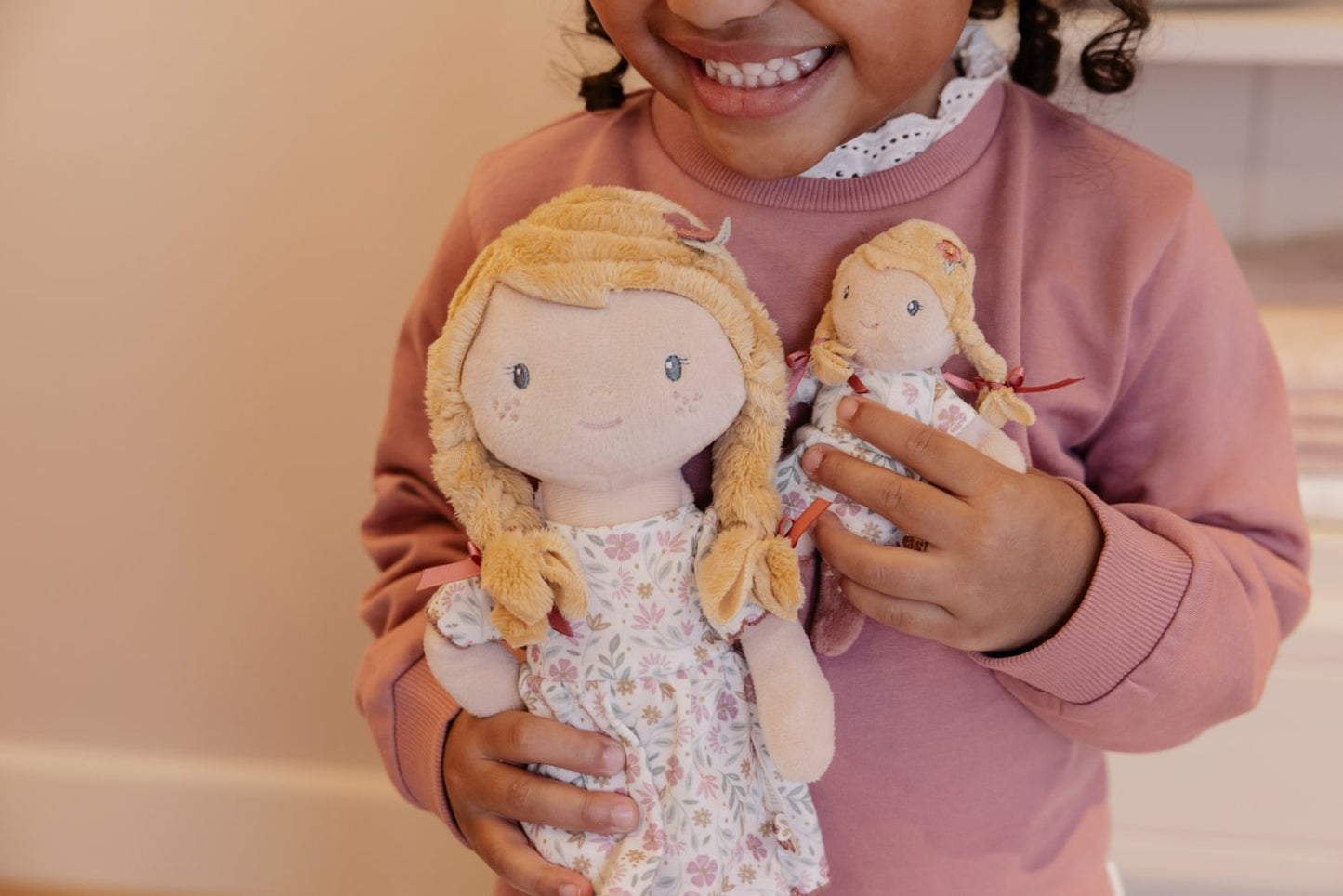 Mini Boneca Julia