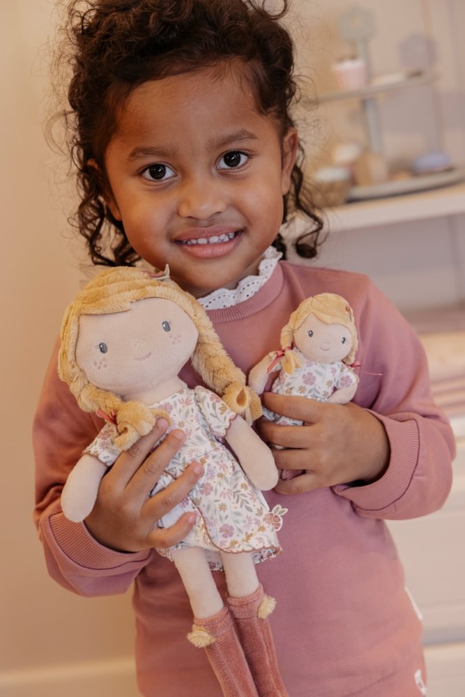 Mini Boneca Julia