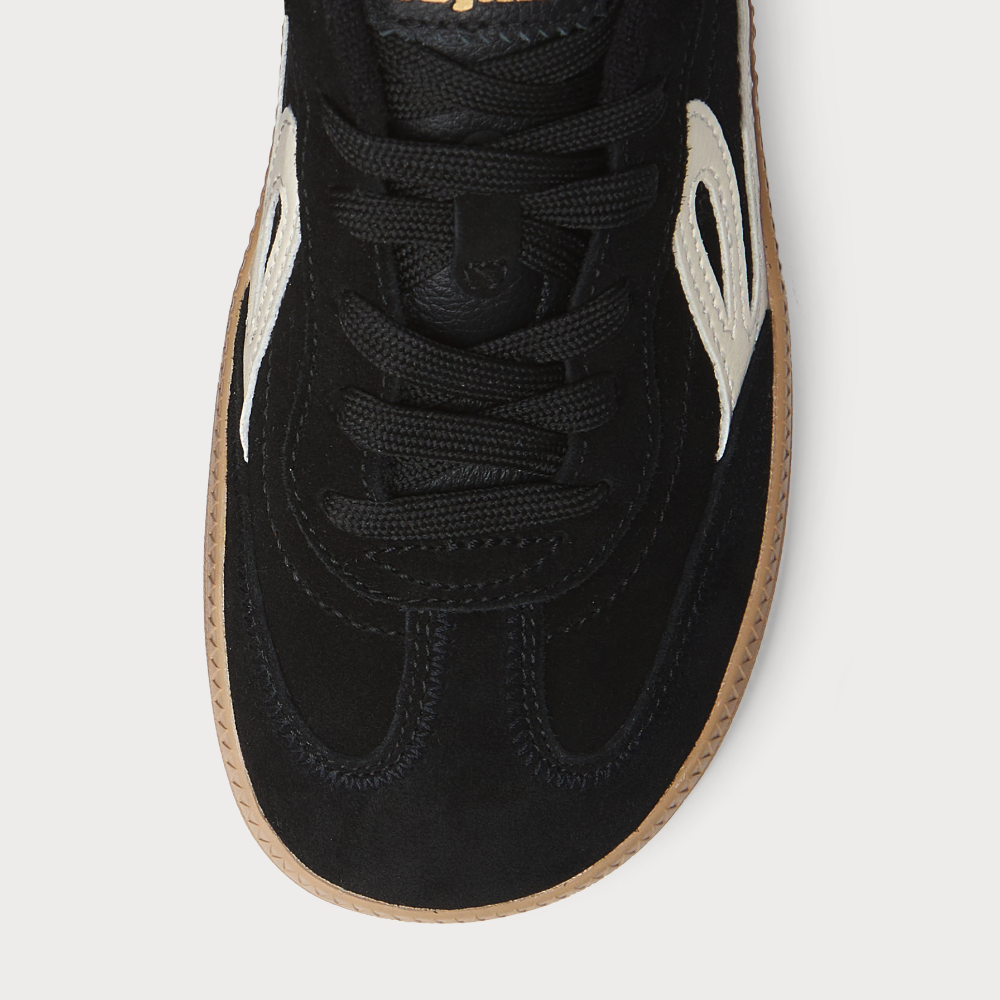 Lejan One (Adulto), Negro