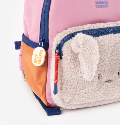 Mochila Perrito Rosa, Victoria