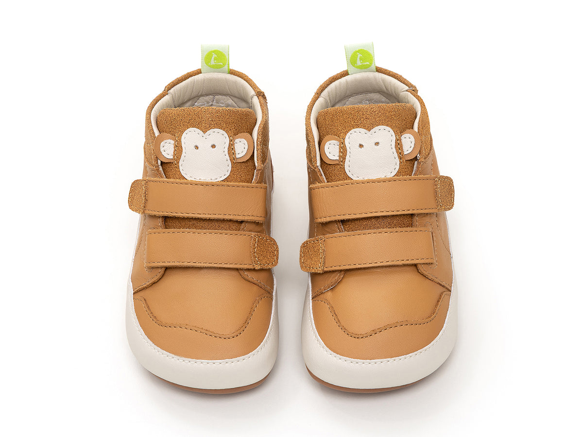 Tip Toey Joey Monkey Hug (Andar e Equilibrar), Hay