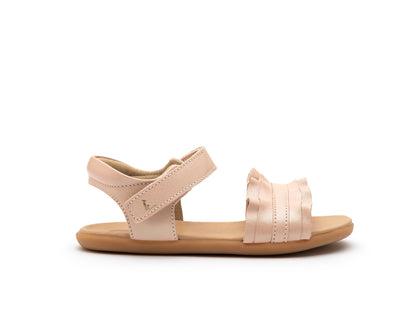 Tip Toey Joey . Sandálias  Ruffle (Correr e Brincar), Candy Dream