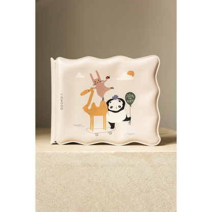 Livro de Banho Mágico Around the World, Liewood