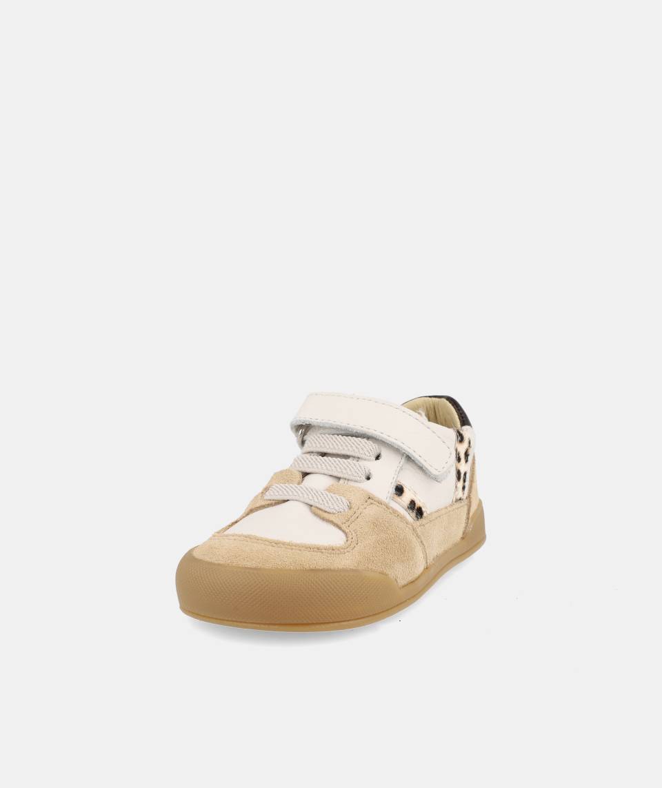 Blanditos Nepal, Print