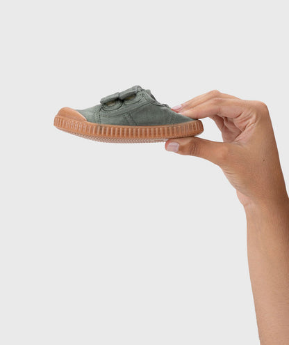 Igor Berri BRF V. Caramelo, Kaki