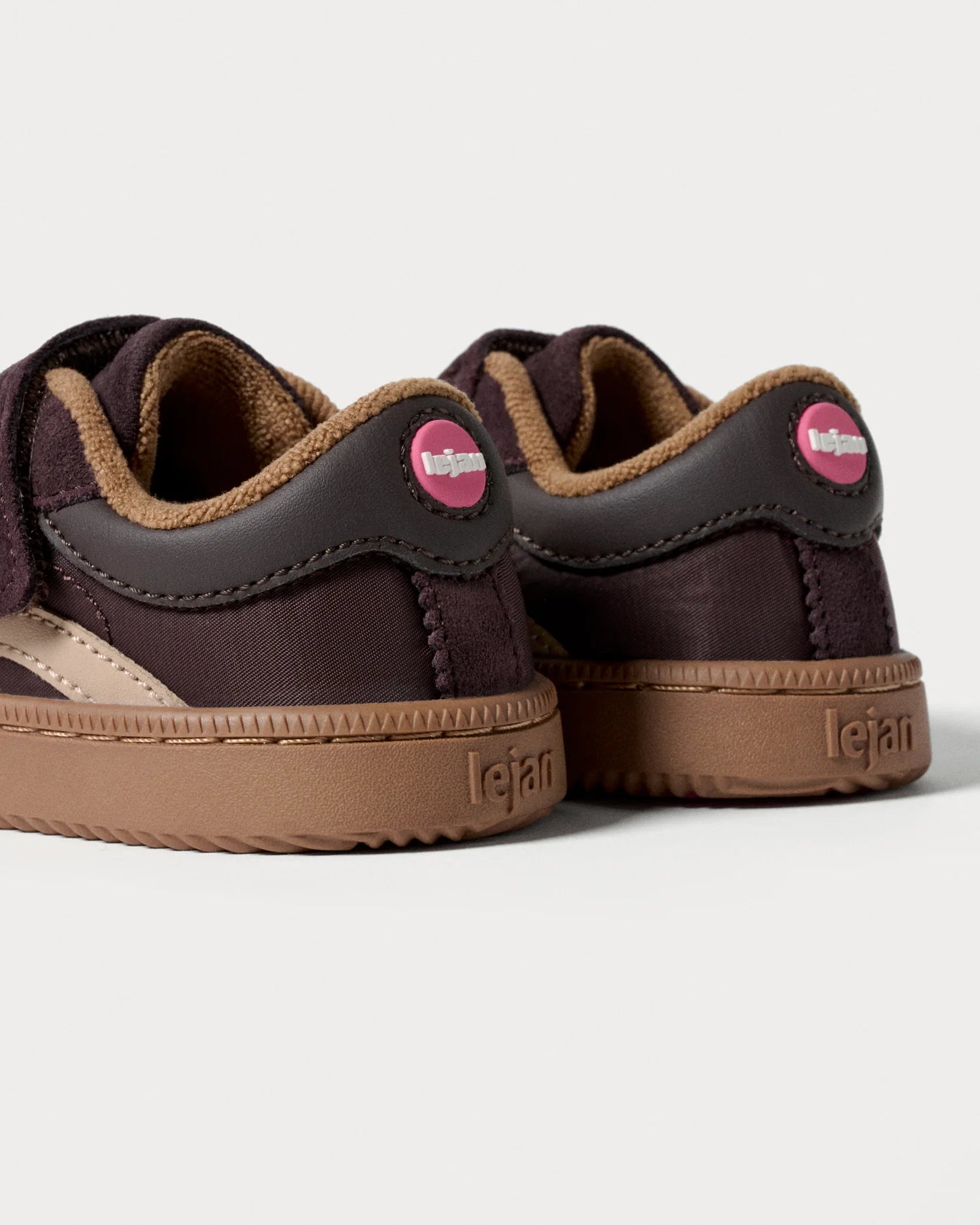 Lejan One, Burgundy