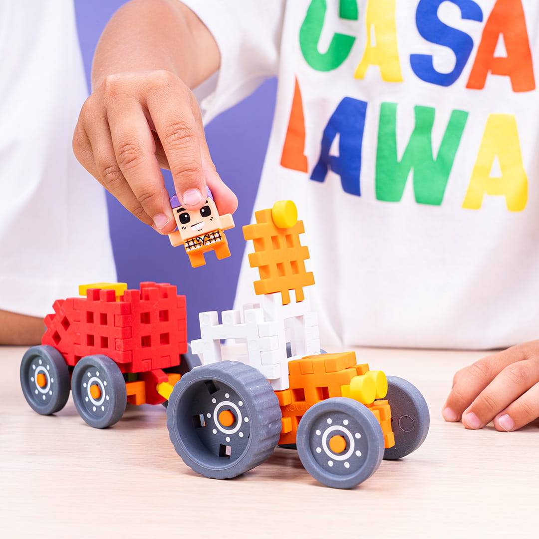 Marioinex Mini Waffle, Farmer Tractors