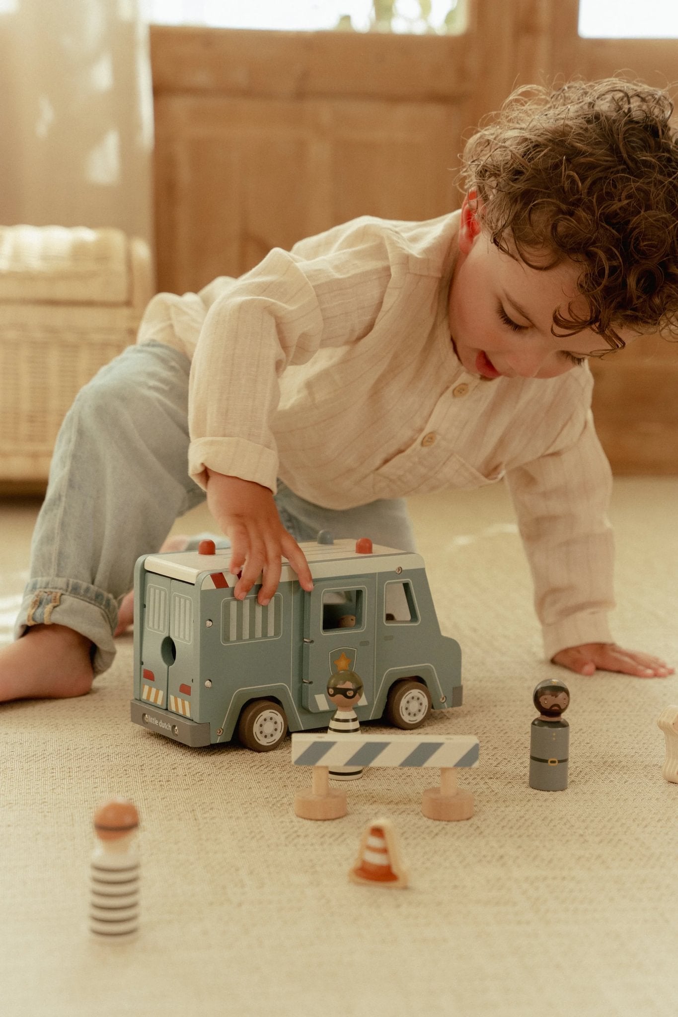 Carrinha da Polícia com Acessórios FSC, Little Dutch