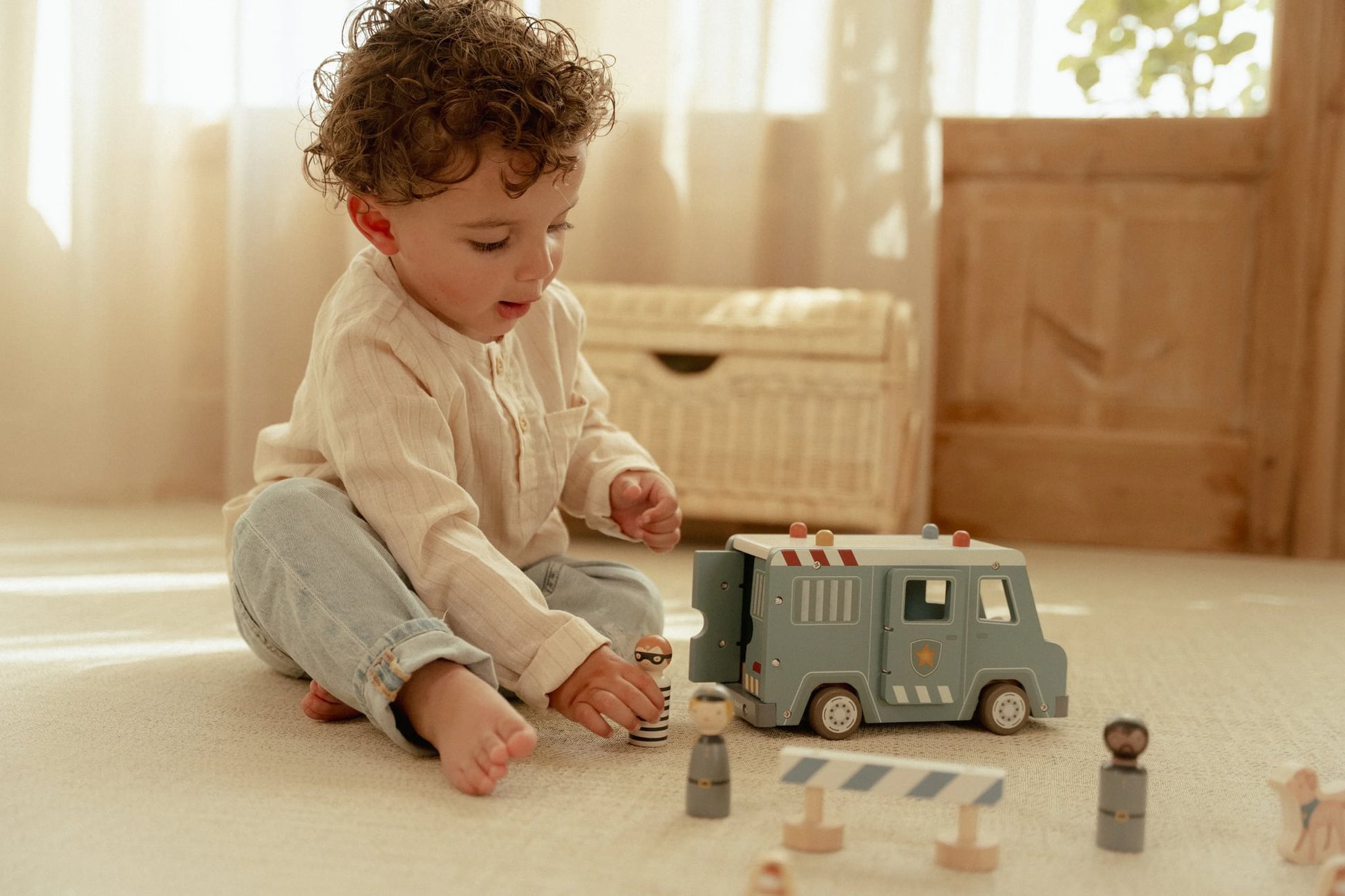 Carrinha da Polícia com Acessórios FSC, Little Dutch