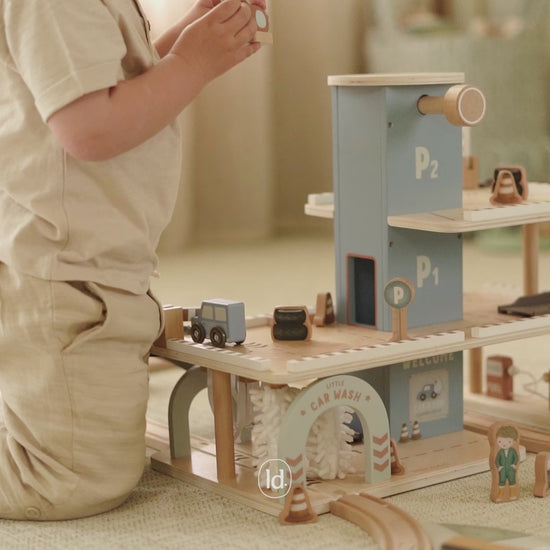 Parque de Estacionamento FSC, Little Dutch