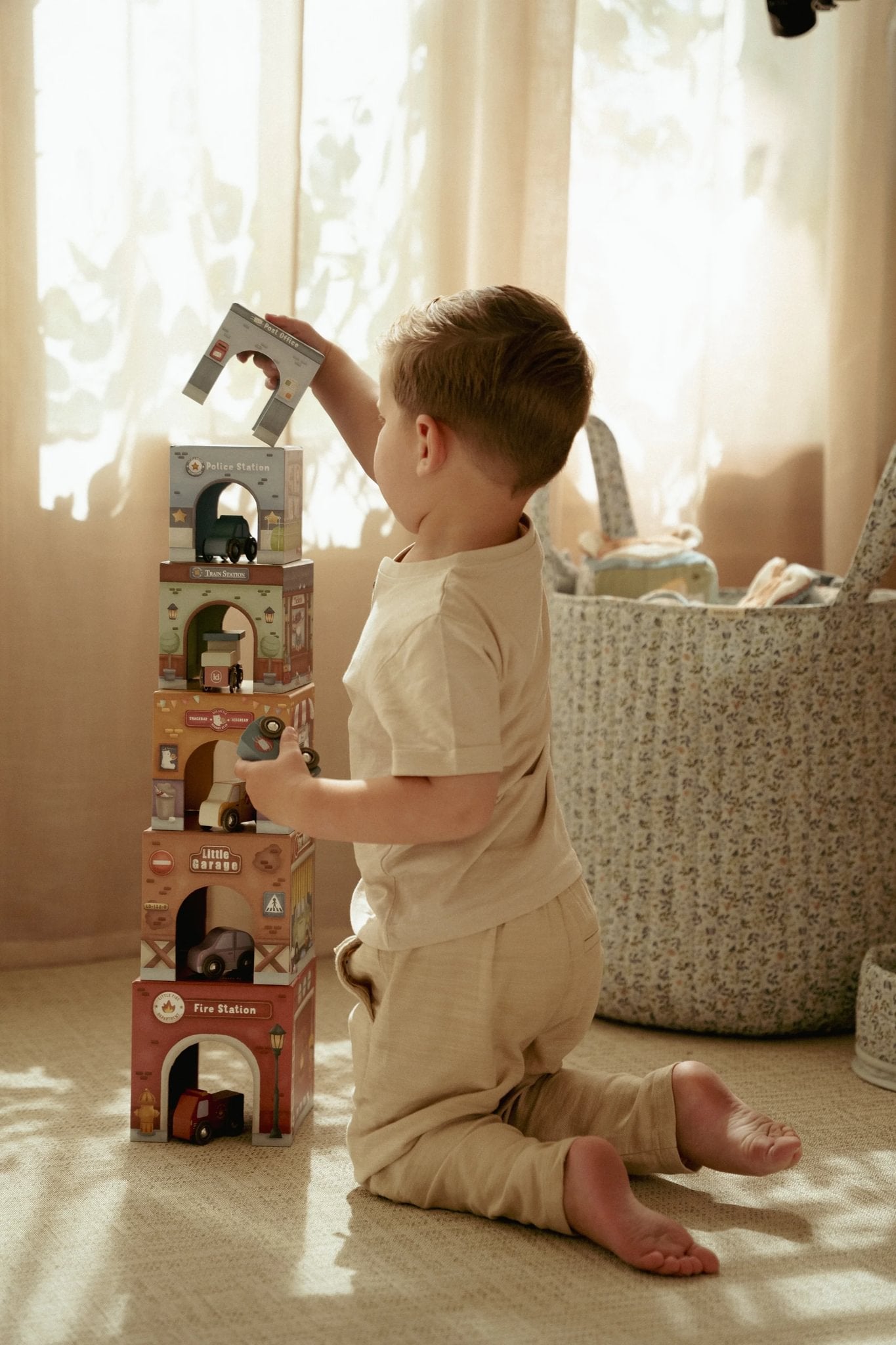 Cubos empilháveis com carros FSC, Little Dutch