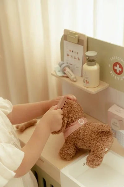 Clínica Veterinária, Little Dutch